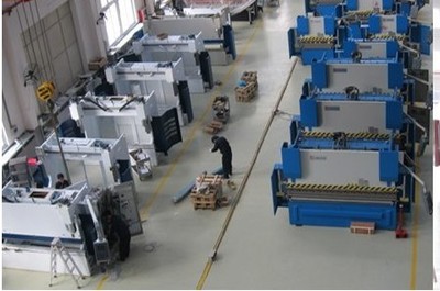 重慶市神鋒機械設備經營部 精密數控車床與工業機器人搬運設備研發的動力之源